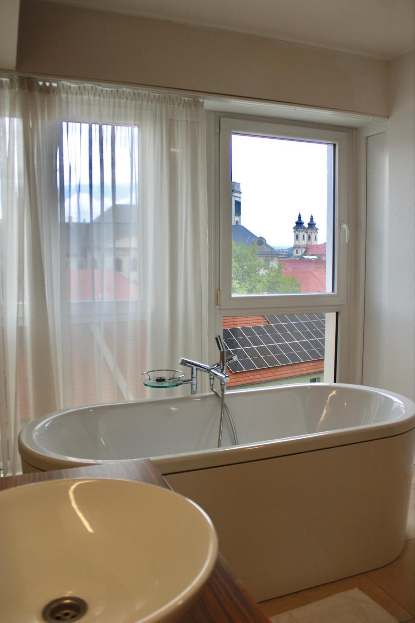 Klapka-Lak Apartman Eger Luaran gambar